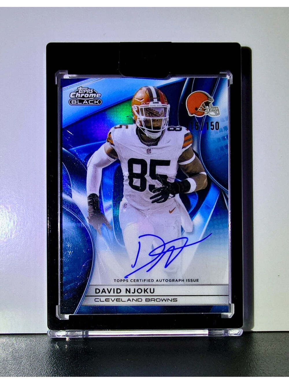 David Njoku 2025 NFL Topps Chrome Black Blue Refractor Autograph Card 116/150